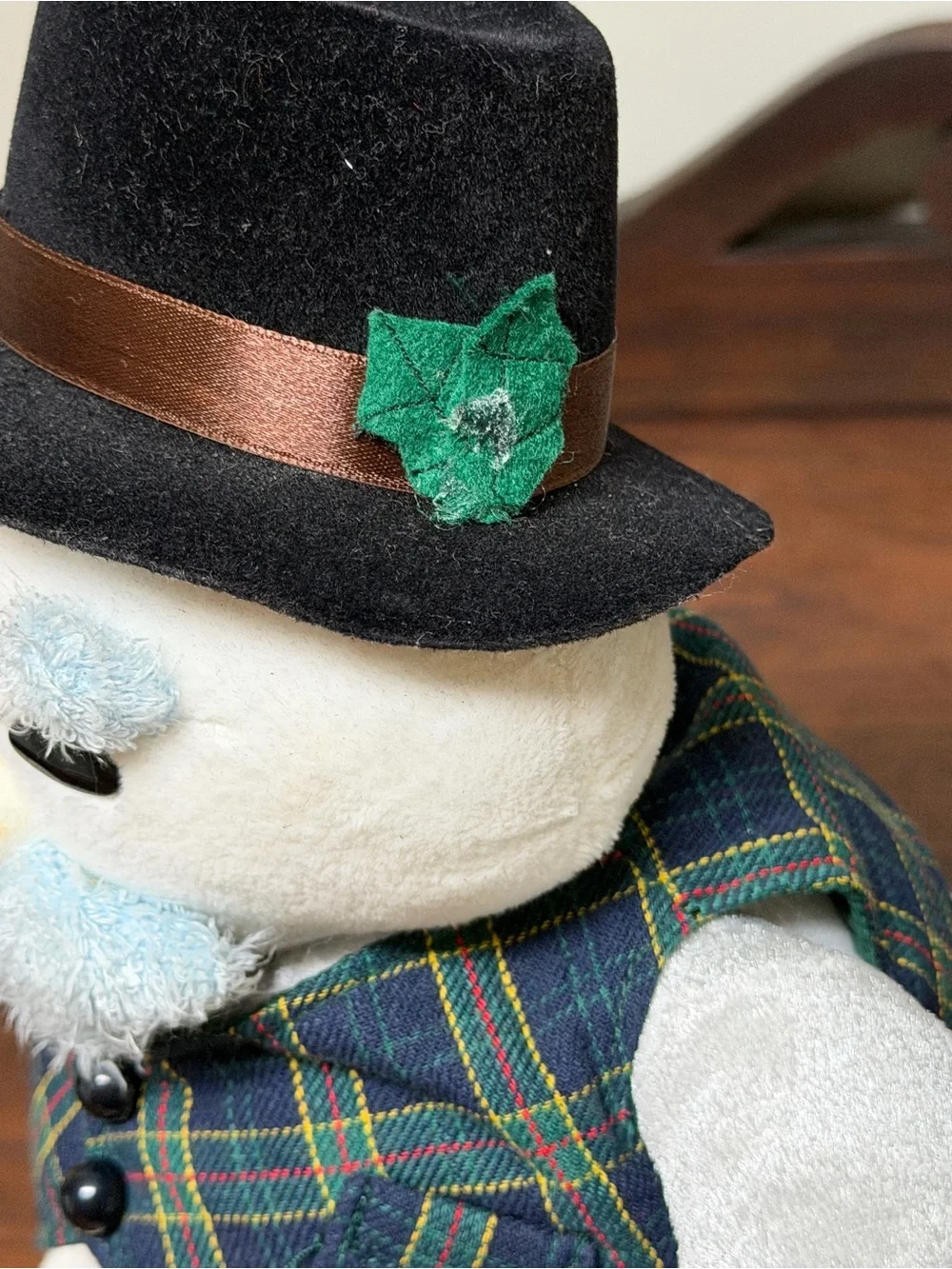 Sam the Snowman plush singing 